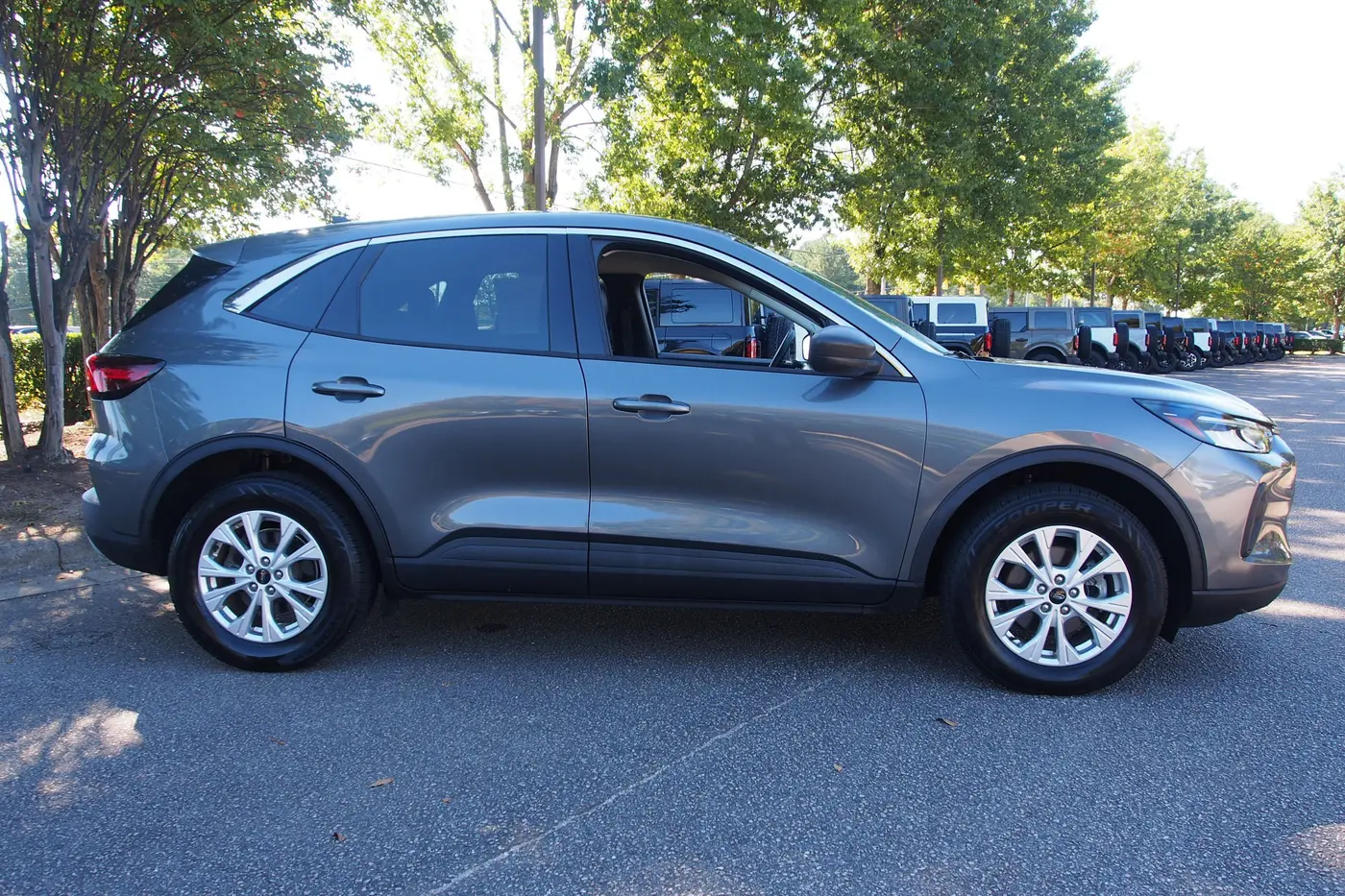 2023 Ford Escape - $21,505