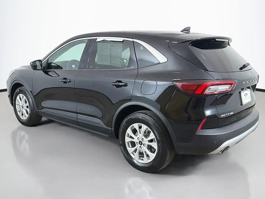 2023 Ford Escape - $20,129