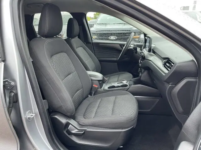2023 Ford Escape - $27,000