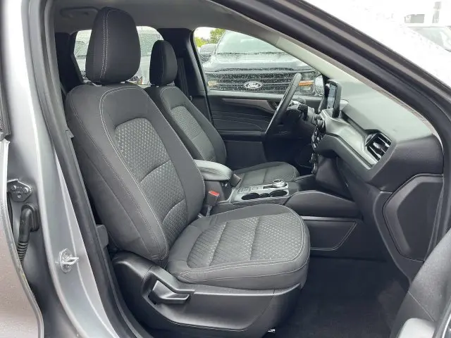 2023 Ford Escape - $27,000