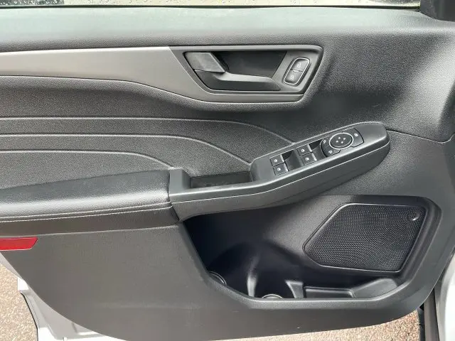 2023 Ford Escape - $27,000