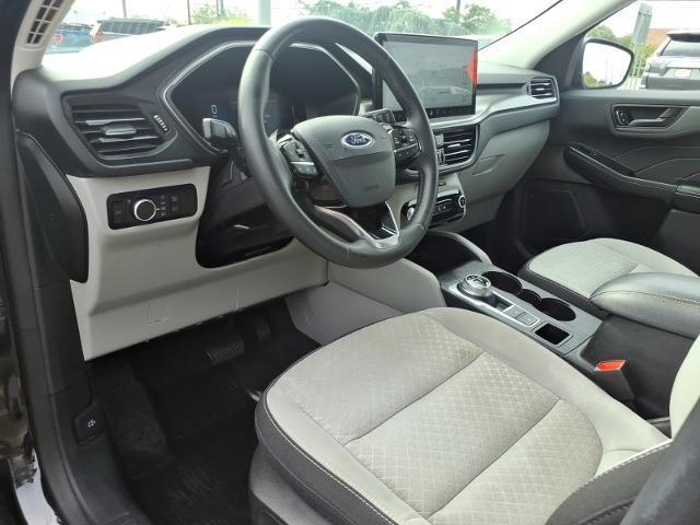 2023 Ford Escape - $22,895