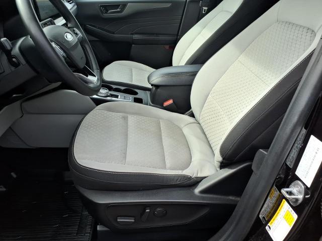 2023 Ford Escape - $22,895