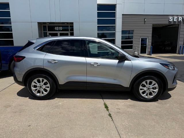 2023 Ford Escape - $22,000