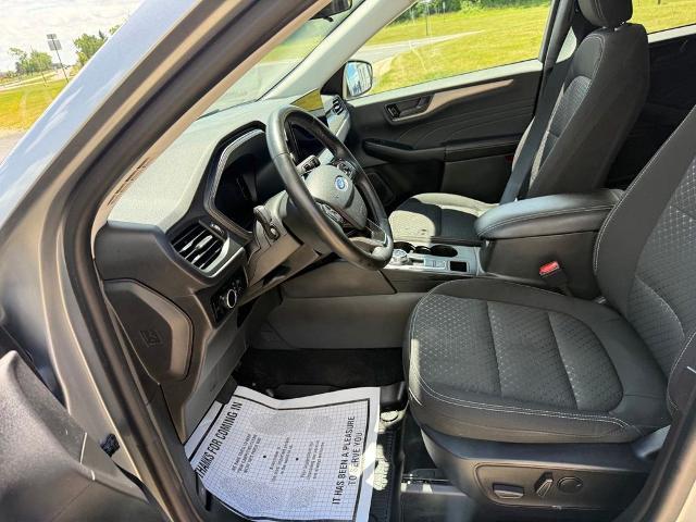 2023 Ford Escape - $22,000