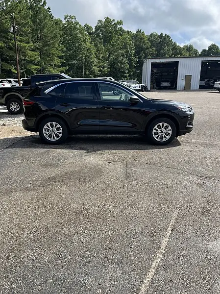 2024 Ford Escape - $22,798