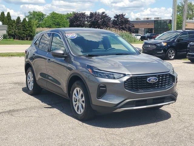2024 Ford Escape - $28,995