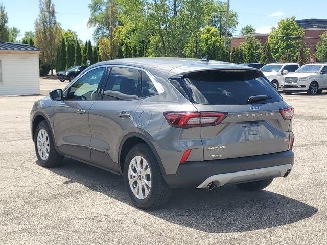 2024 Ford Escape - $28,995
