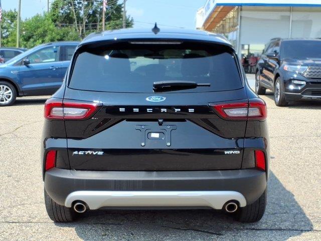 2025 Ford Escape - $24,995