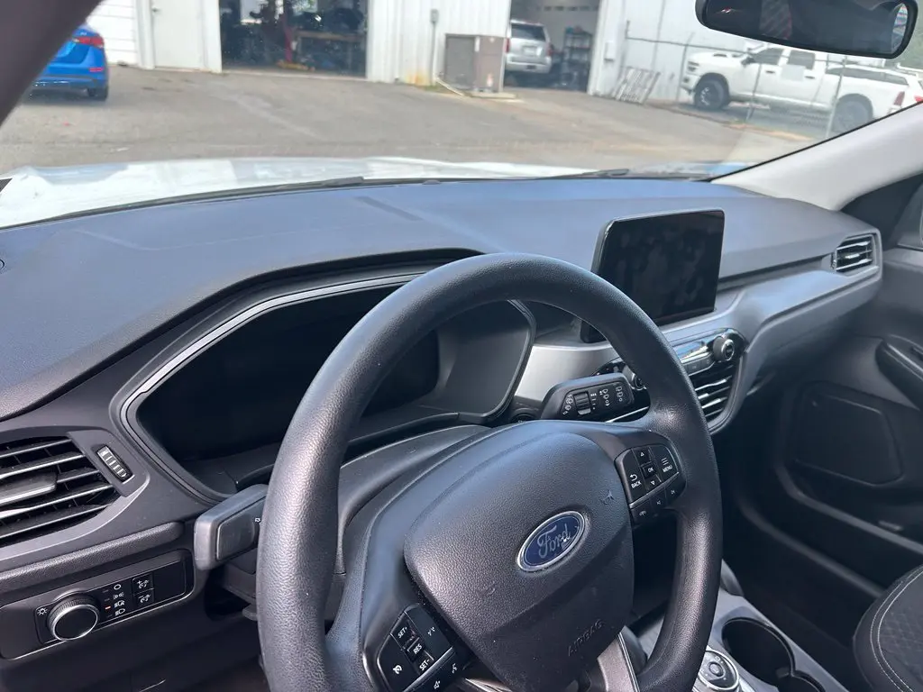2025 Ford Escape - $19,998