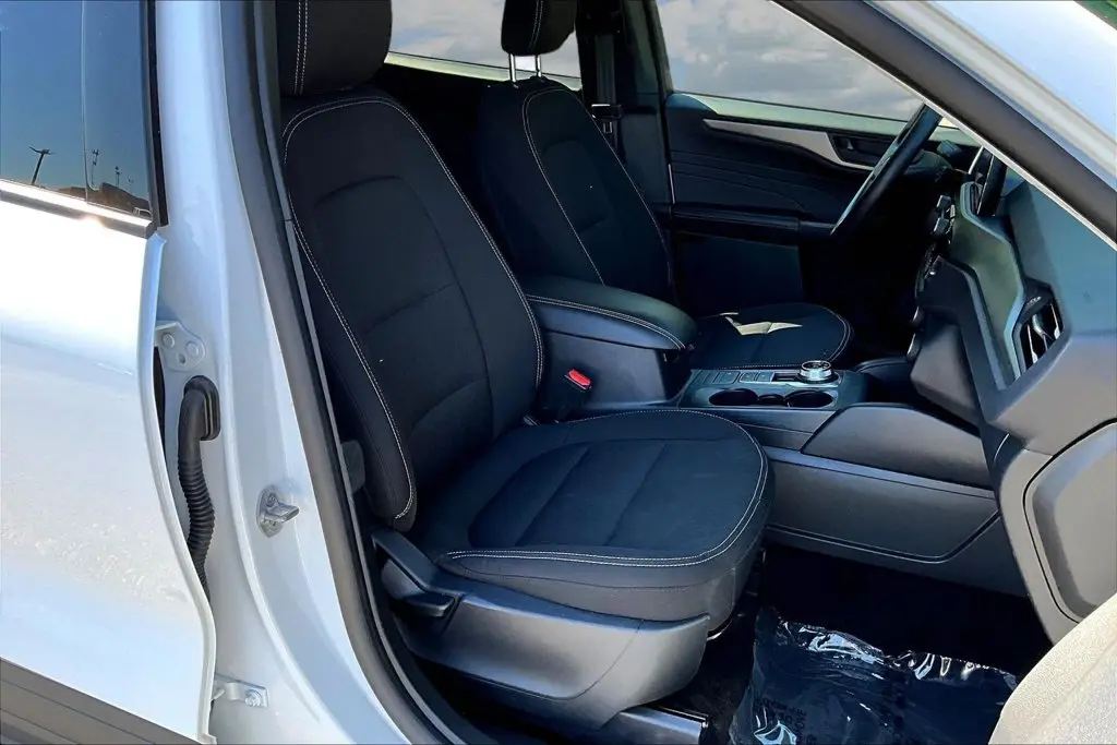 2025 Ford Escape - $19,650