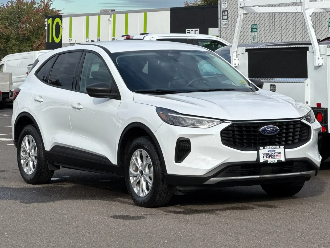 2025 Ford Escape - $22,995