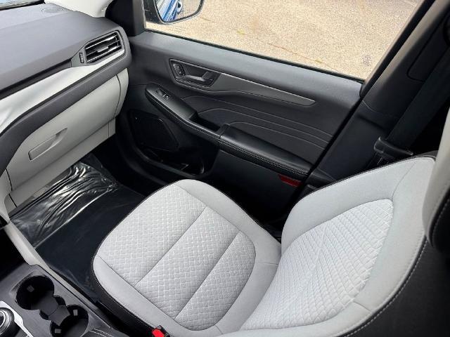2023 Ford Escape - $25,641