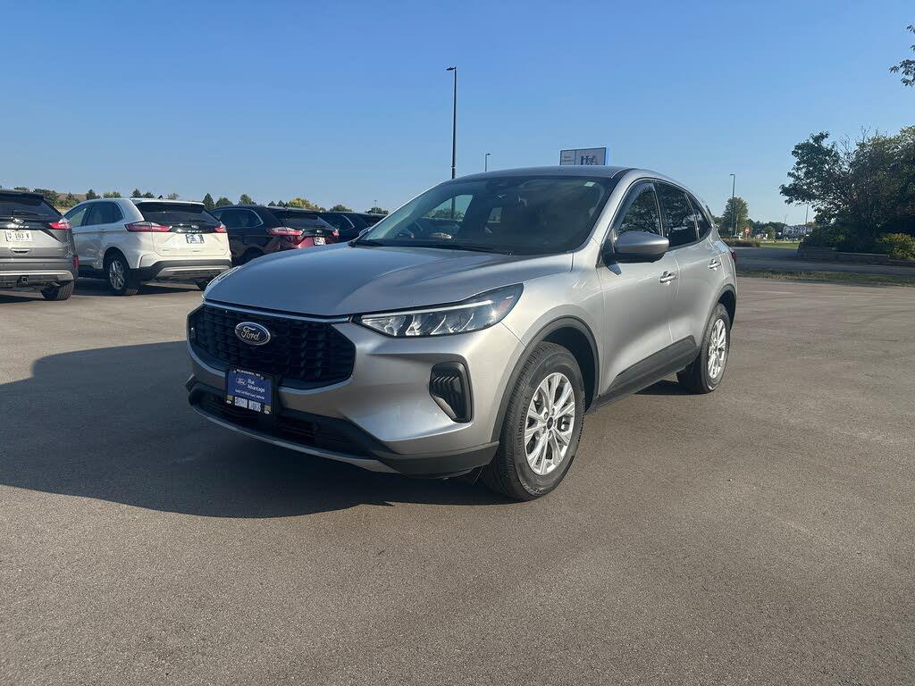 2023 Ford Escape - $25,495