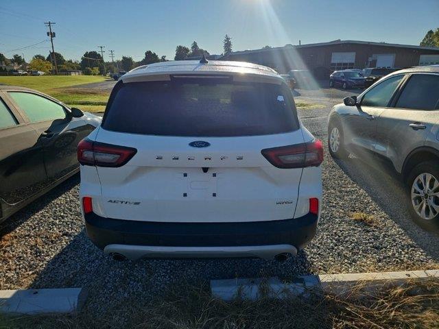 2023 Ford Escape - $23,945