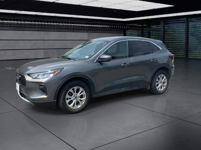 2023 Ford Escape - $26,920