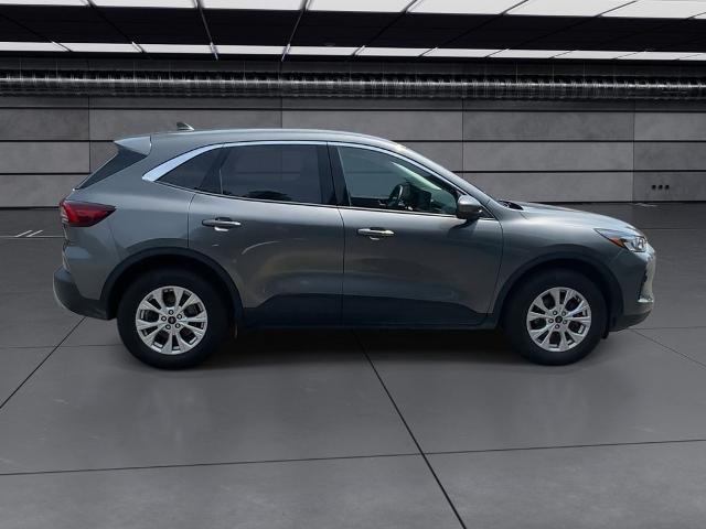 2023 Ford Escape - $26,920
