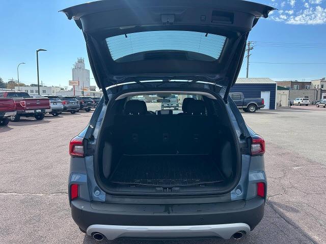 2023 Ford Escape - $24,900