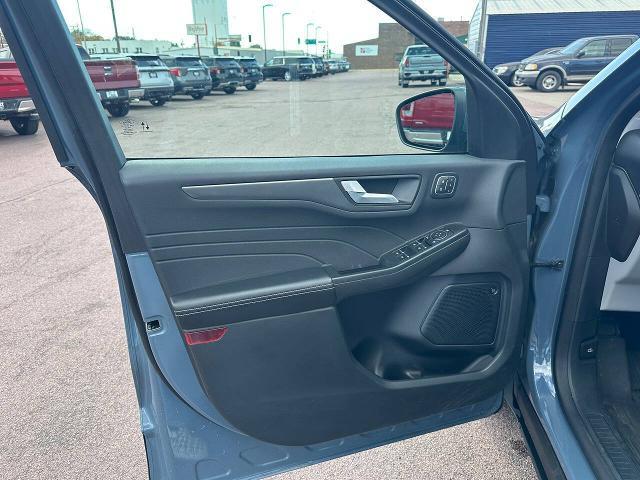 2023 Ford Escape - $24,900