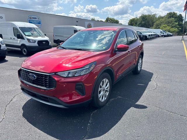 2023 Ford Escape - $23,393