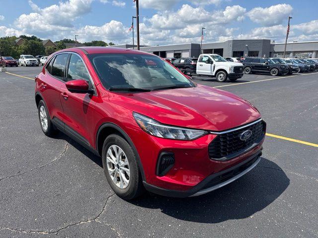 2023 Ford Escape - $23,393