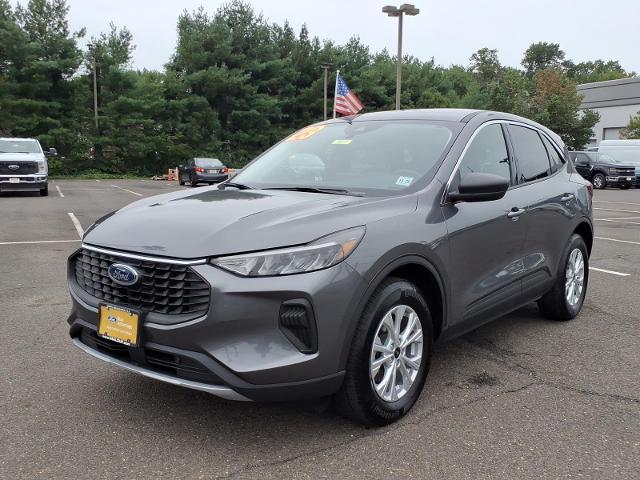 2023 Ford Escape - $23,295