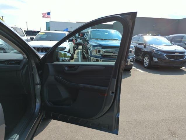2025 Ford Escape - $20,304