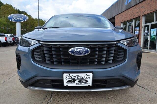 2025 Ford Escape - $24,900