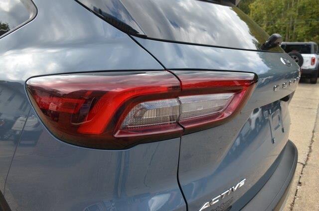2025 Ford Escape - $24,900