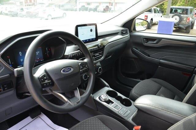 2025 Ford Escape - $24,900