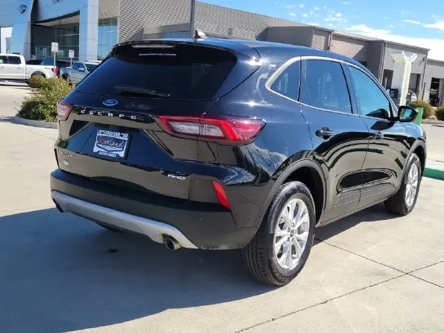 2025 Ford Escape - $23,116