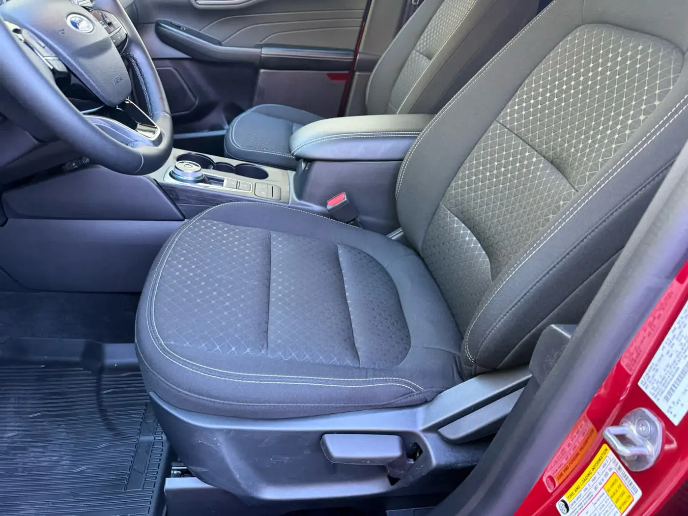 2025 Ford Escape - $26,999