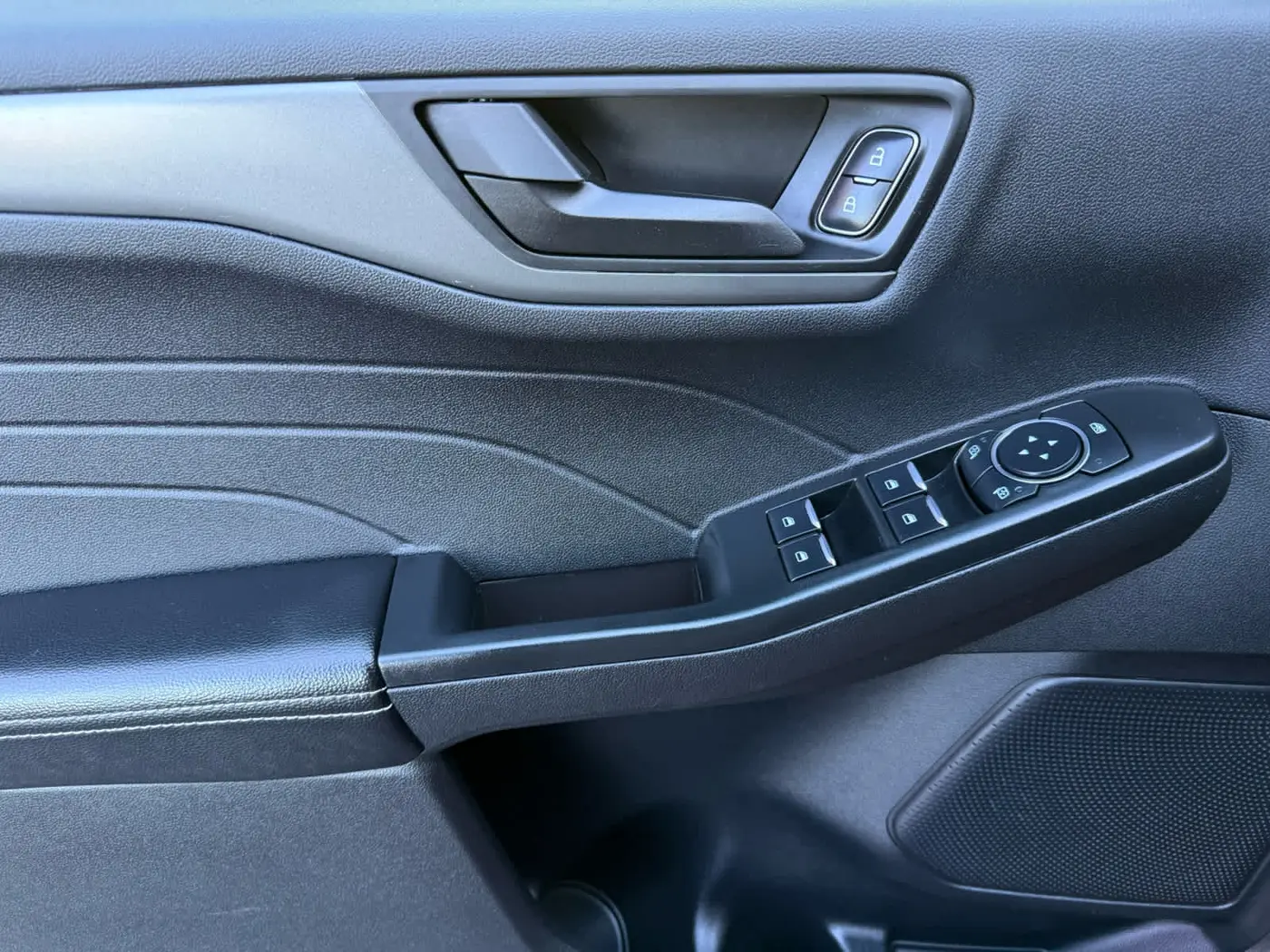 2025 Ford Escape - $26,999