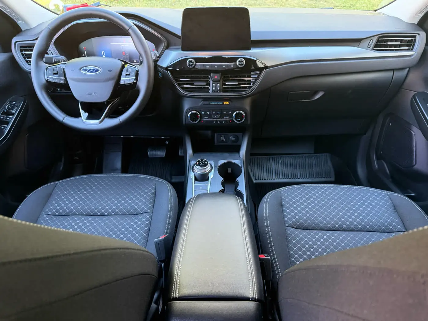 2025 Ford Escape - $26,999