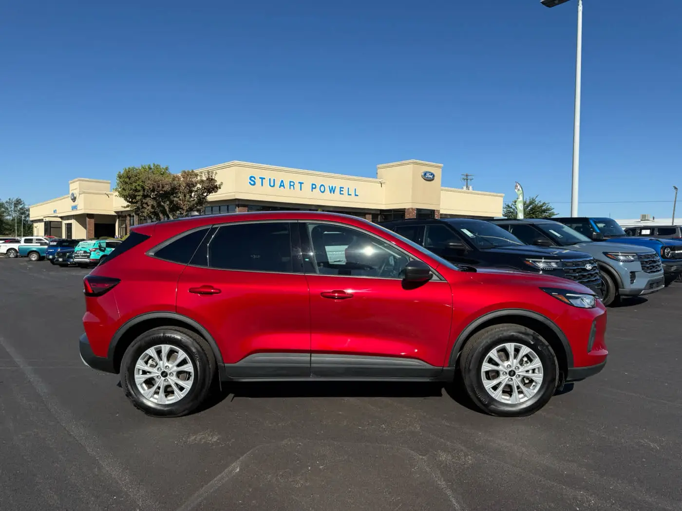 2025 Ford Escape - $26,999