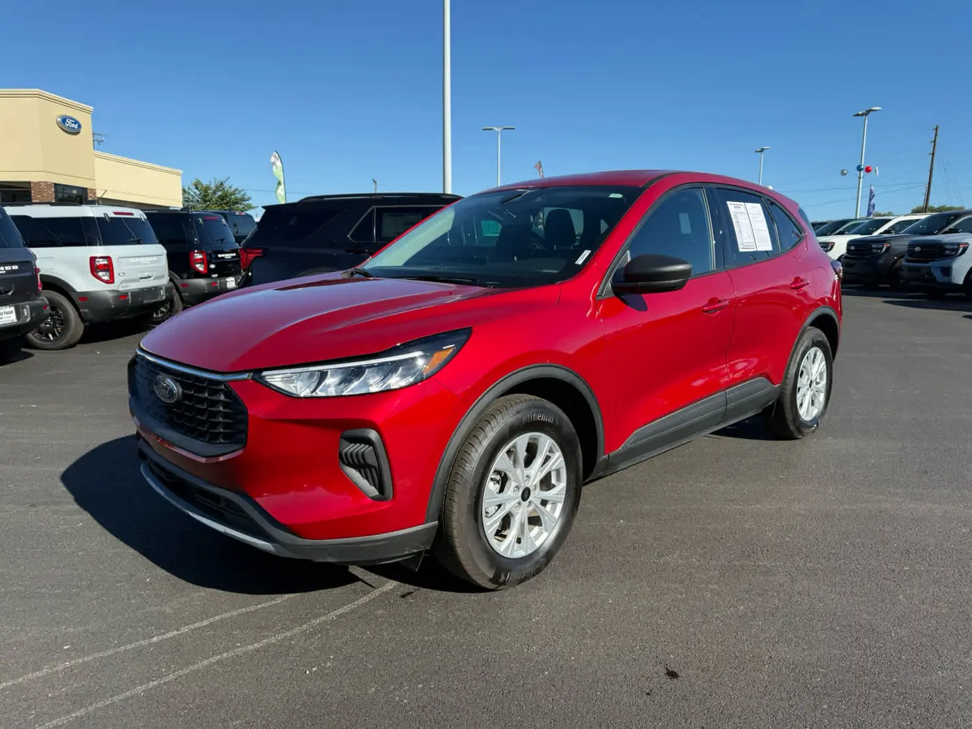 2025 Ford Escape - $26,999