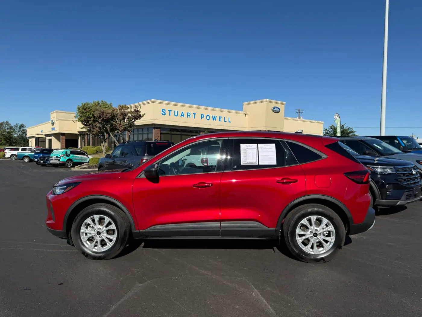 2025 Ford Escape - $26,999