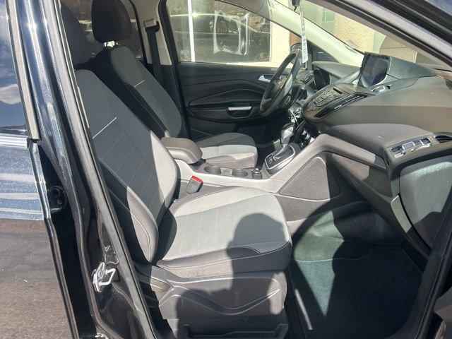 2014 Ford Escape - $7,995