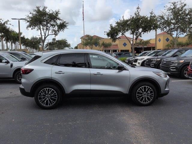 2023 Ford Escape - $23,603