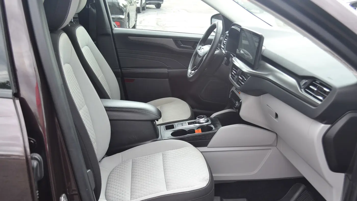 2023 Ford Escape Hybrid Active