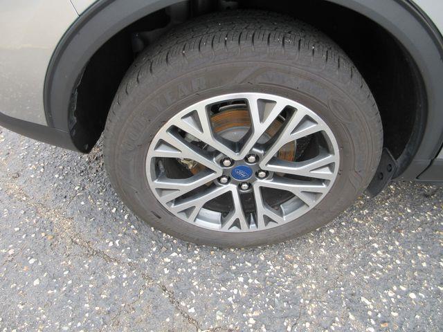 2022 Ford Escape - $20,975