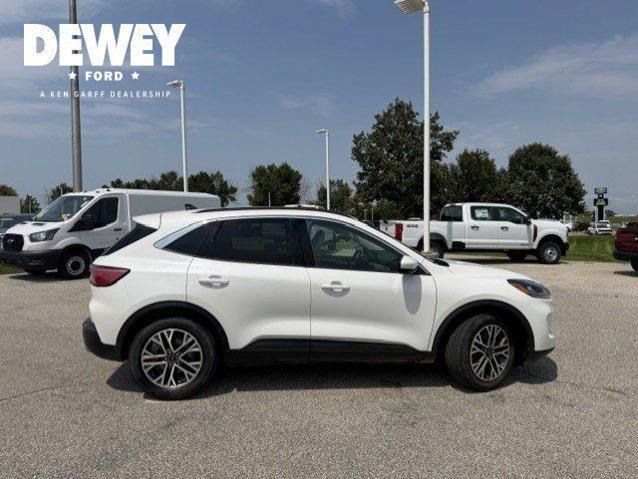 2020 Ford Escape - $10,545