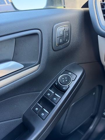 2022 Ford Escape - $20,300