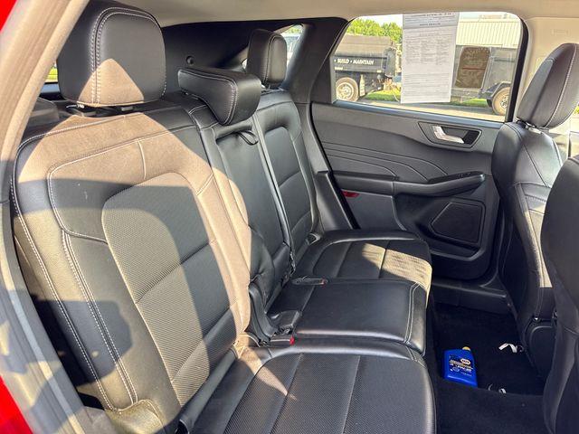 2022 Ford Escape - $23,588