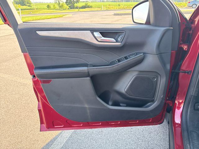 2022 Ford Escape - $23,588