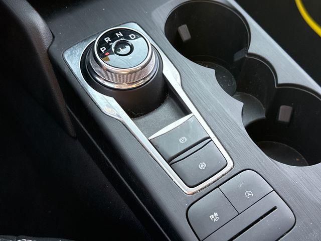 2022 Ford Escape - $23,588