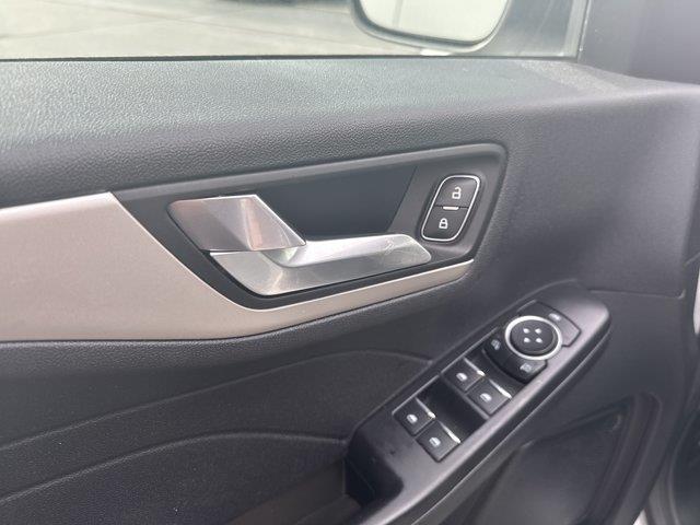 2022 Ford Escape - $23,256