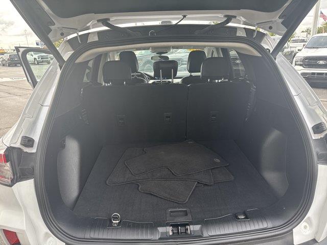 2022 Ford Escape - $23,256