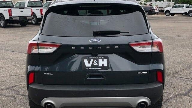 2022 Ford Escape SEL