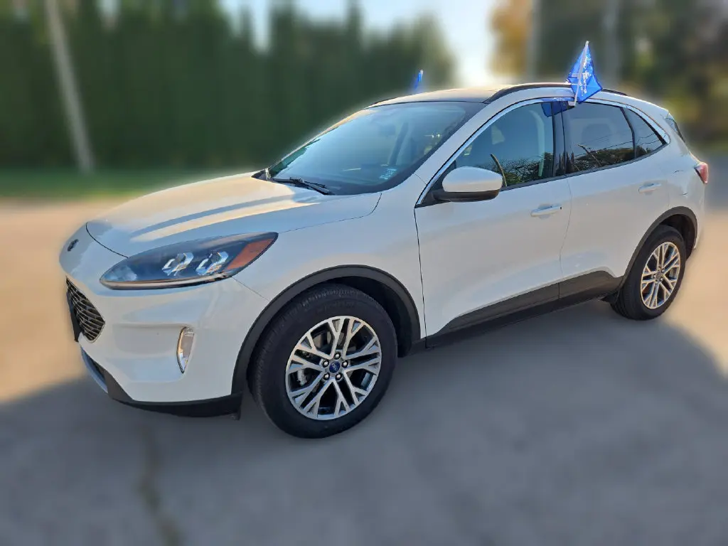 2022 Ford Escape - $21,497